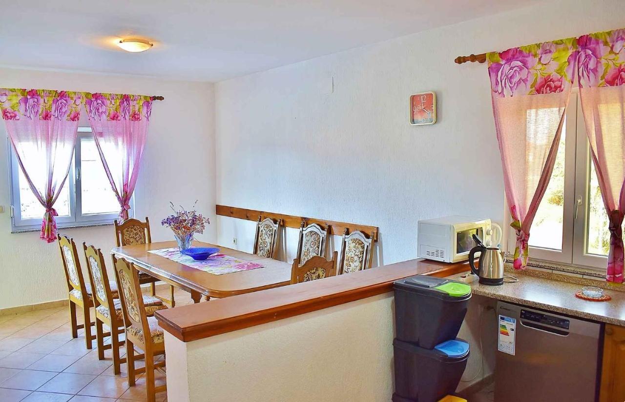 Apartment In Lopar/Insel Rab 17739 Luaran gambar