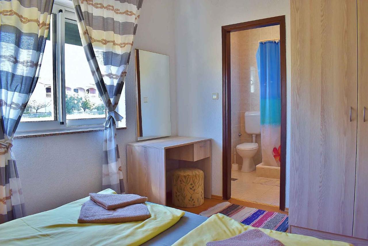 Apartment In Lopar/Insel Rab 17739 Luaran gambar
